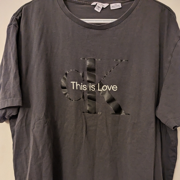 Calvin Klein This is Love Logo T-Shirt Size Large - Picture 1 of 1